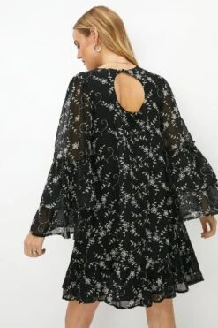 Coast Premium Georgette Broderie Flare Sleeve Dress 6 Coast Premium Georgette Broderie Flare Sleeve Dress -Coast acc03214 black xl 2